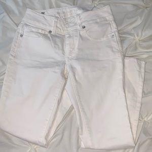 White Cropped American Eagle Jeans